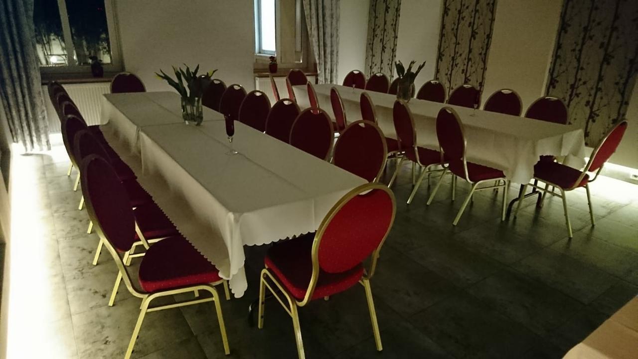 Fokus Otel Skierniewice Dış mekan fotoğraf